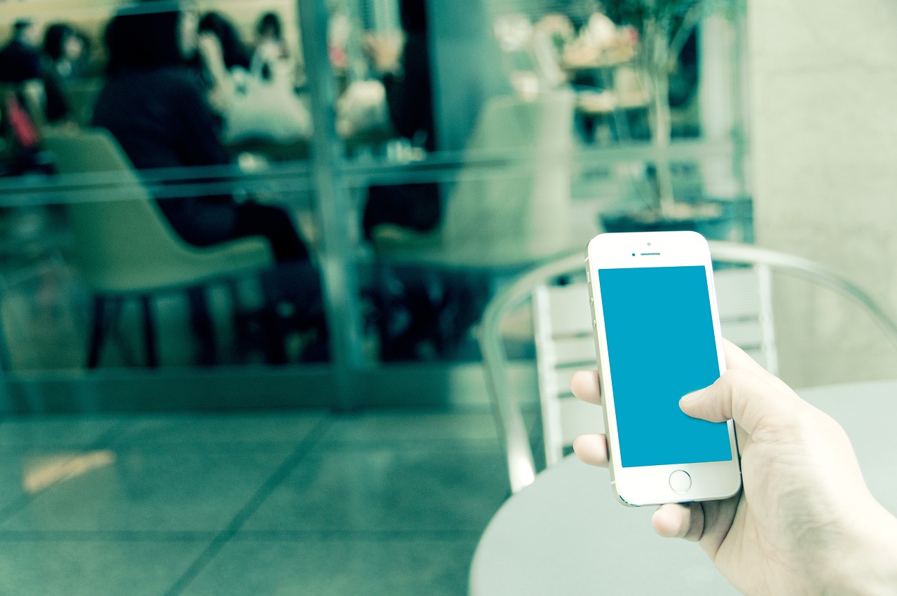 实名QQ号买卖：实名认证能否防止网络上的恶意行为？